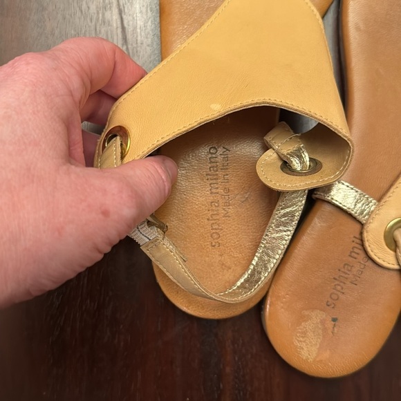 Sophia Milano Made in Italy cream and gold leather sandals size 10 - Picture 2 of 6